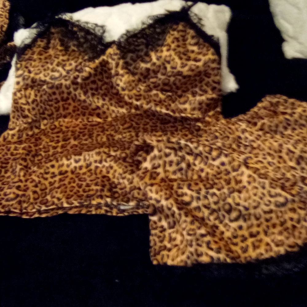 FOUR PEICE LADY'S LINGERIE